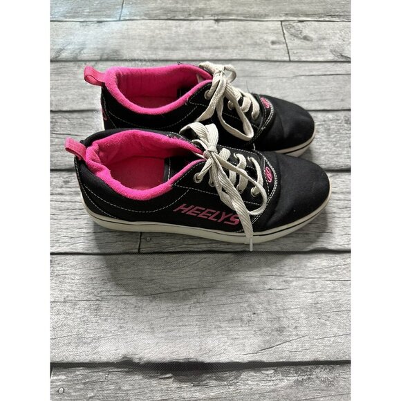 Heelys Size 5 - Picture 2 of 8